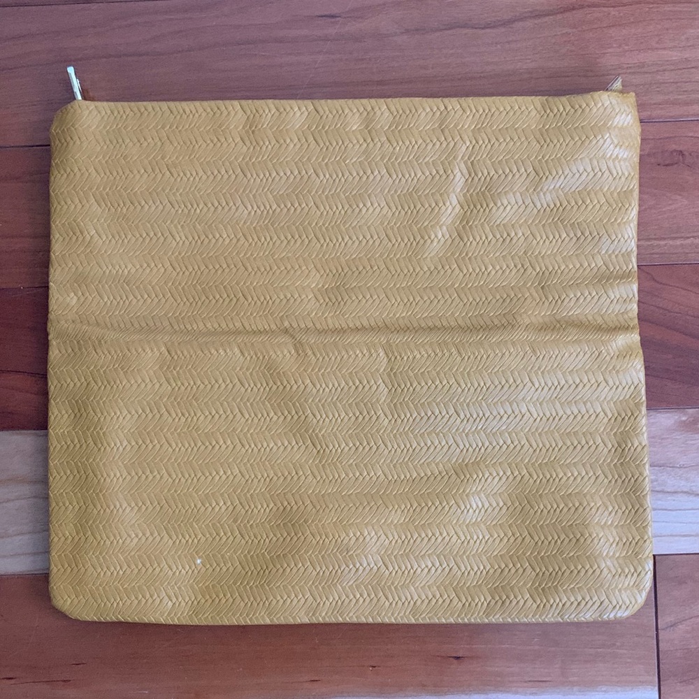 Steve Madden Clutch - Picture 3 of 5